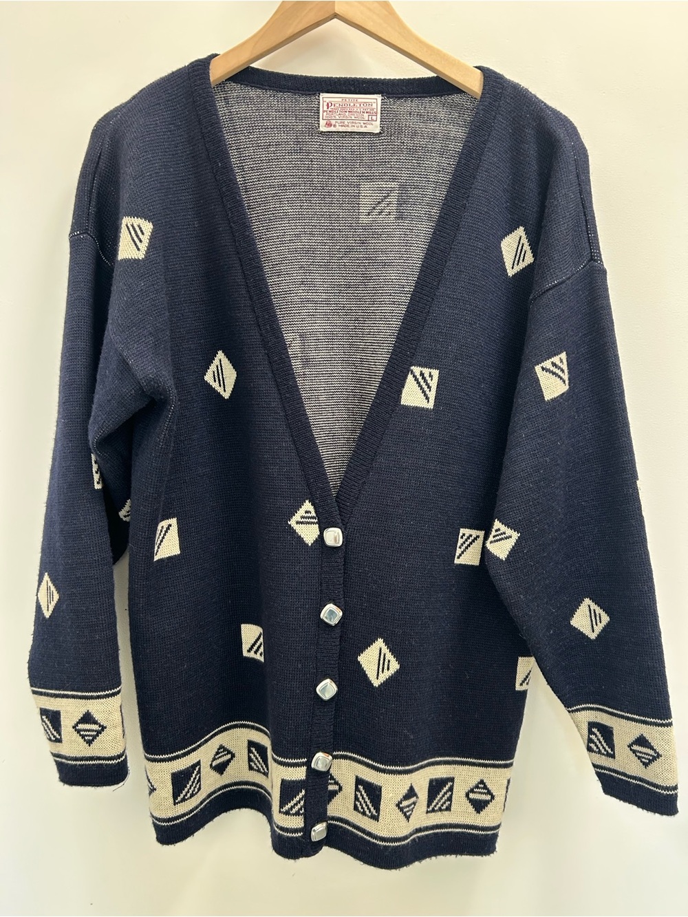 Vintage Pendleton 100% wool Diamond Pattern V-Neck Cardigan Sweater Sz L